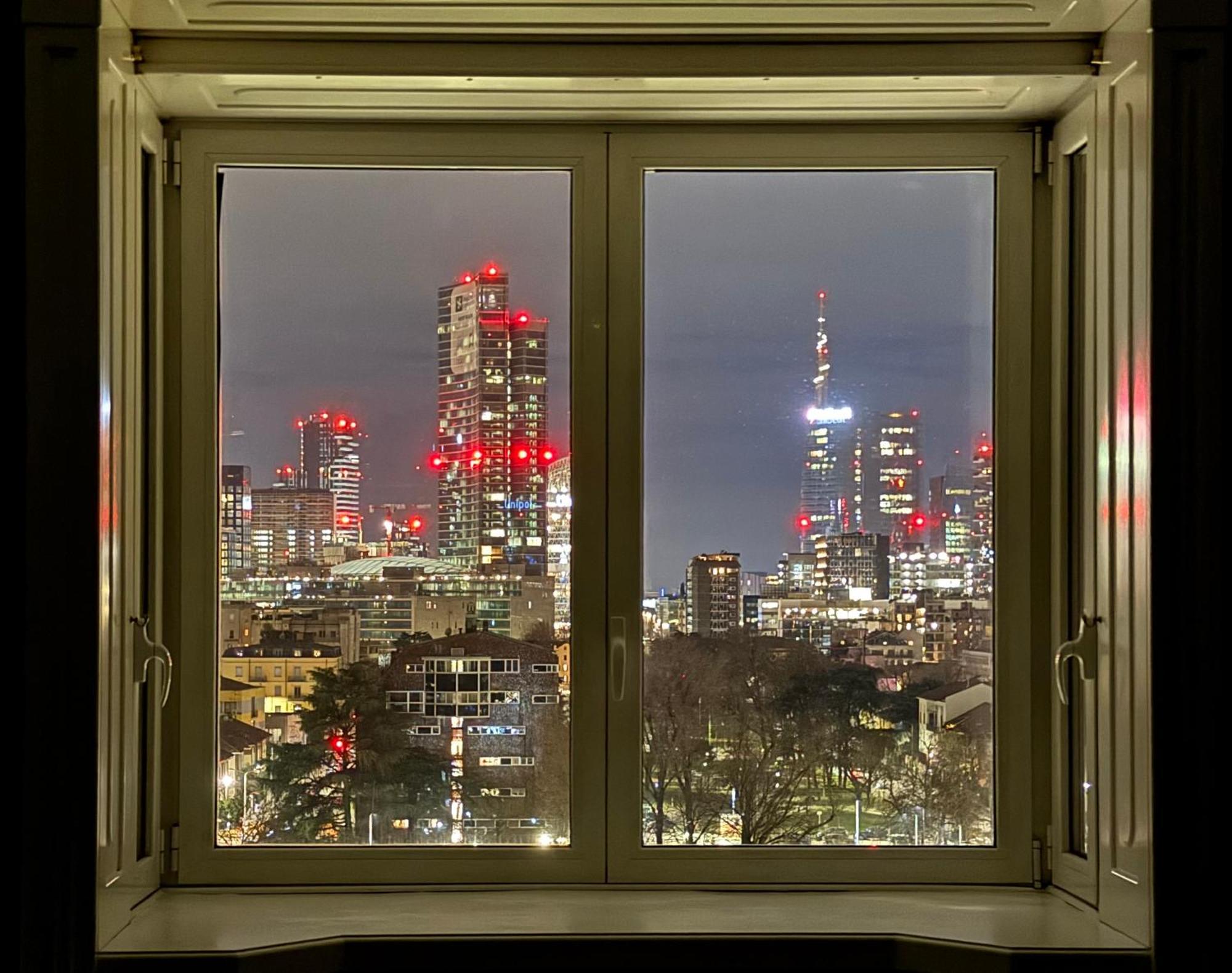 Penthouse Stefini 2, Milan
